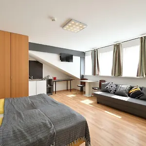 Ford Aparthotel
